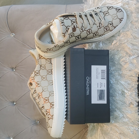 Valentino Shoe.. - Picture 10 of 15